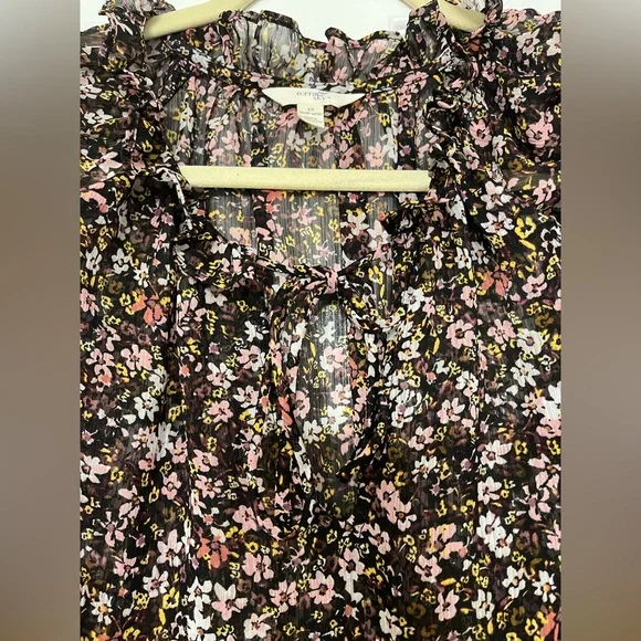 Terra & Sky 2X Floral Blouse 🌸 - Picture 4 of 8